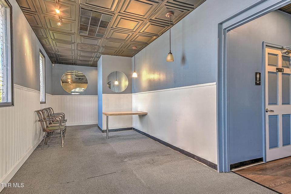 Photo #33: 2165 Euclid Avenue