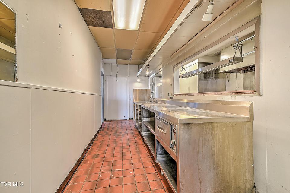 Photo #36: 2165 Euclid Avenue