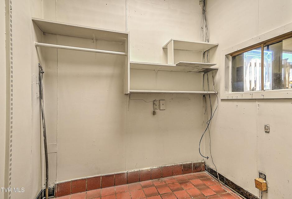 Photo #41: 2165 Euclid Avenue