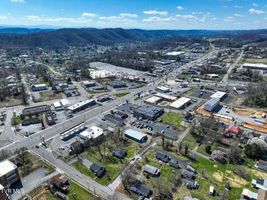 Photo #77: 2165 Euclid Avenue