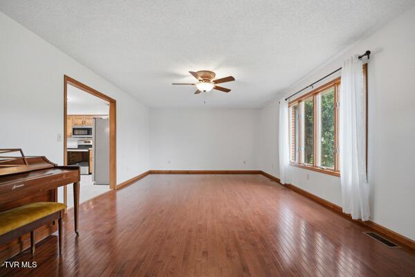 Photo #13: 17304 Mary Lee Drive