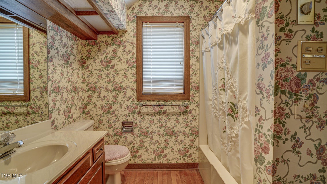 Photo #39: 120 Columbine Road