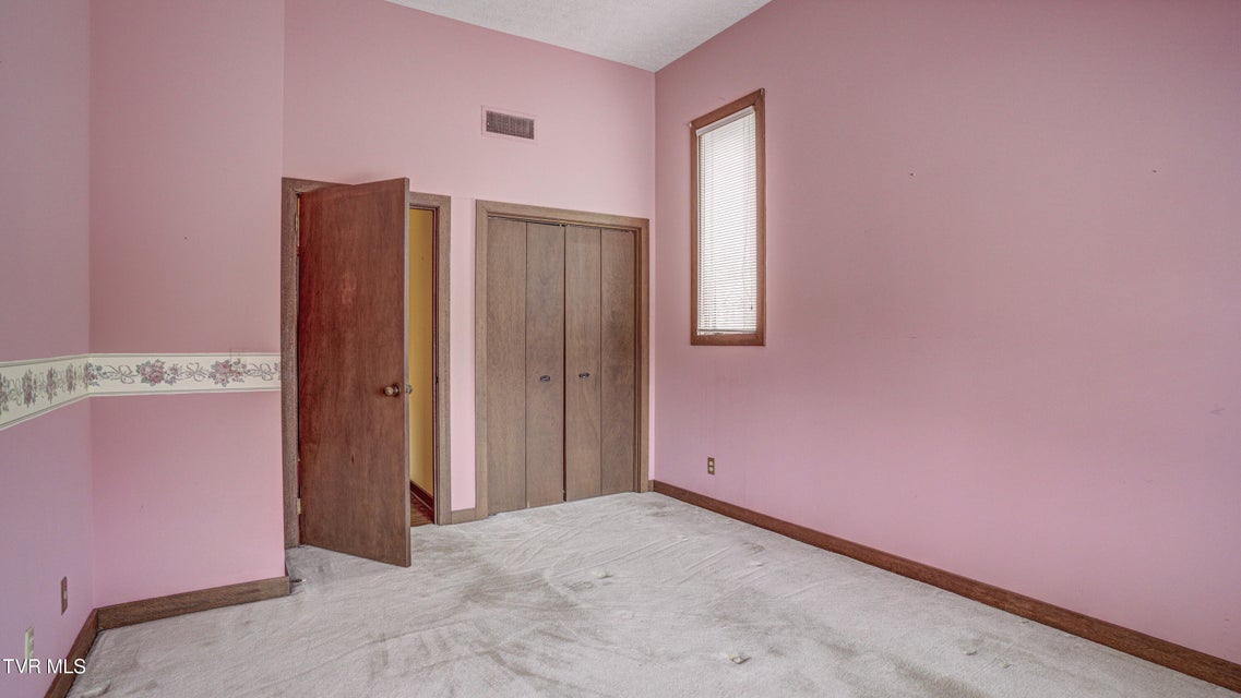 Photo #44: 120 Columbine Road