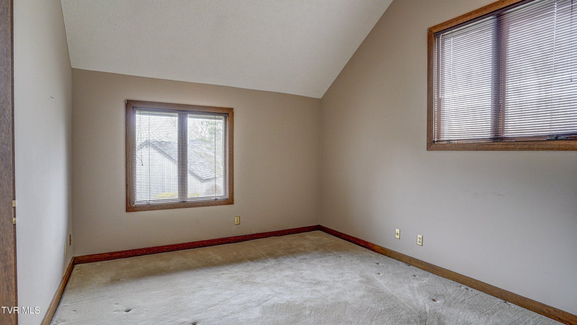 Photo #50: 120 Columbine Road