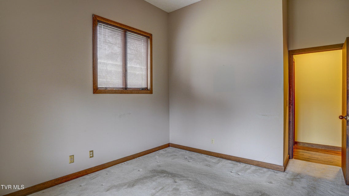 Photo #53: 120 Columbine Road