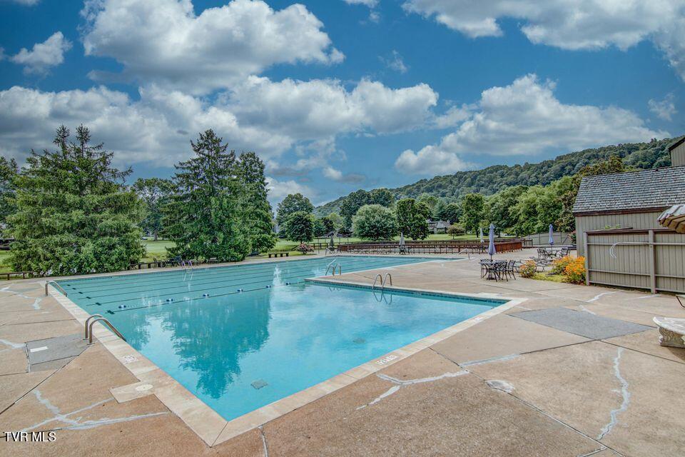 Photo #60: 120 Columbine Road