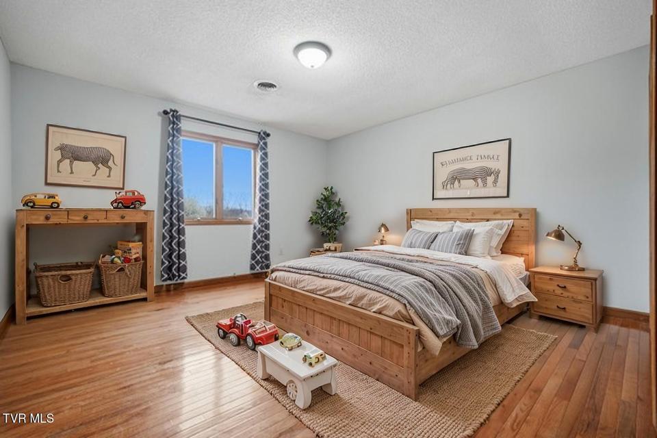 Photo #24: 17304 Mary Lee Drive