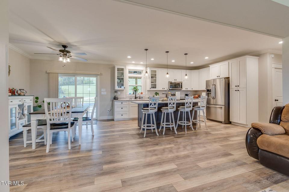 Photo #19: 2188 Highway 75 