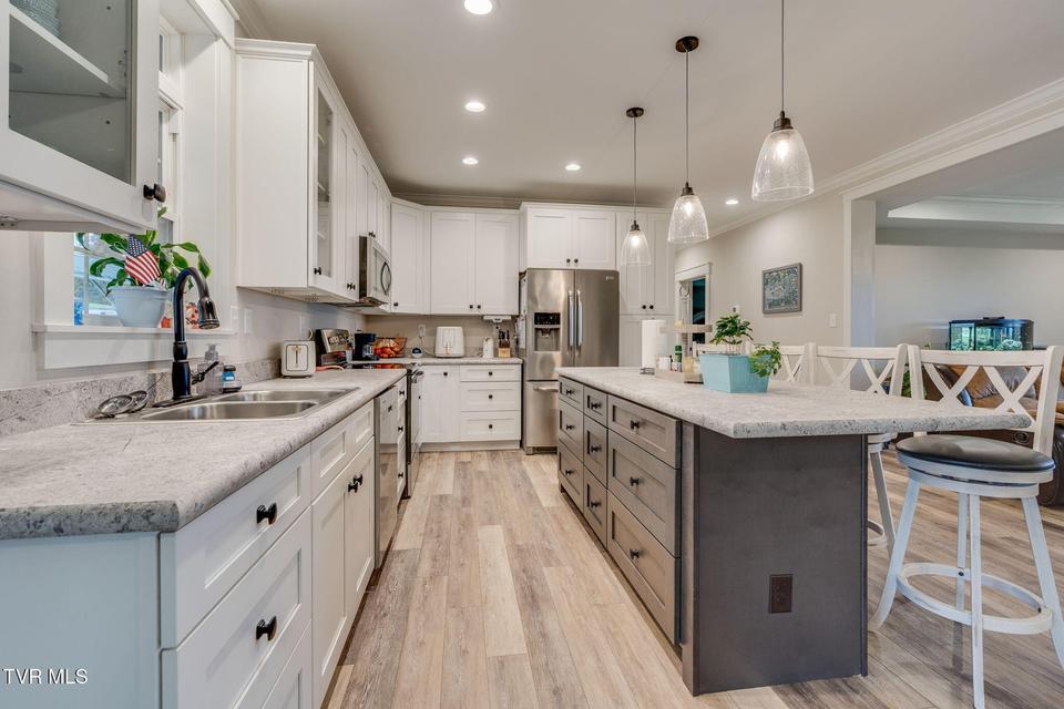 Photo #21: 2188 Highway 75 