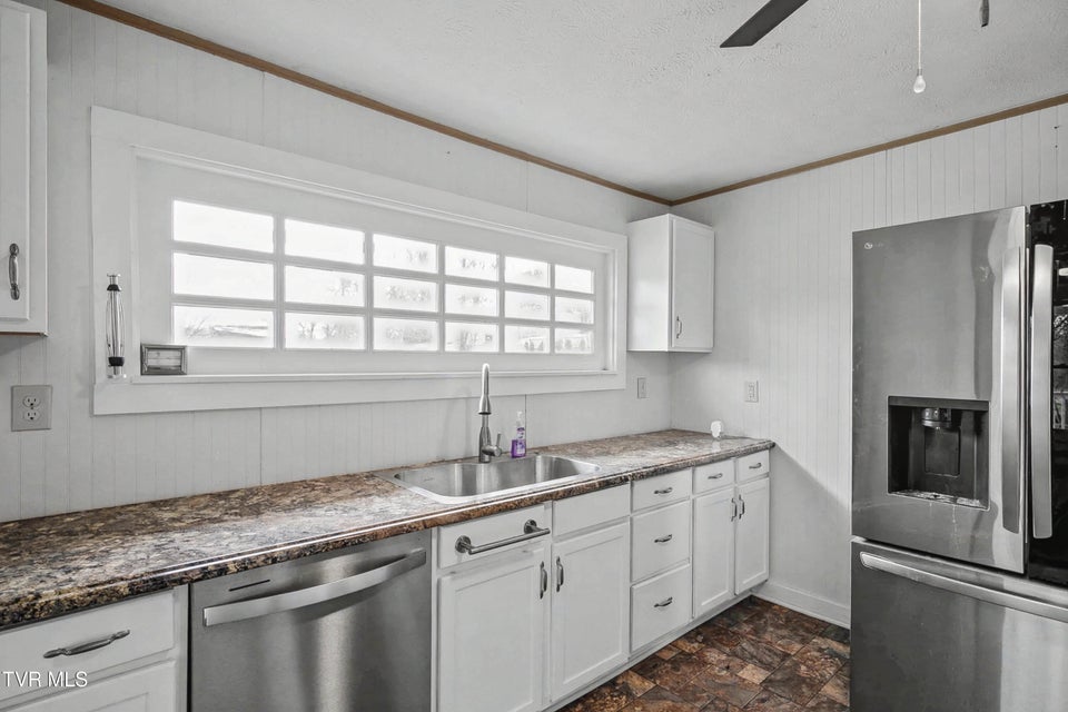 Photo #15: 109 Clear Springs Road