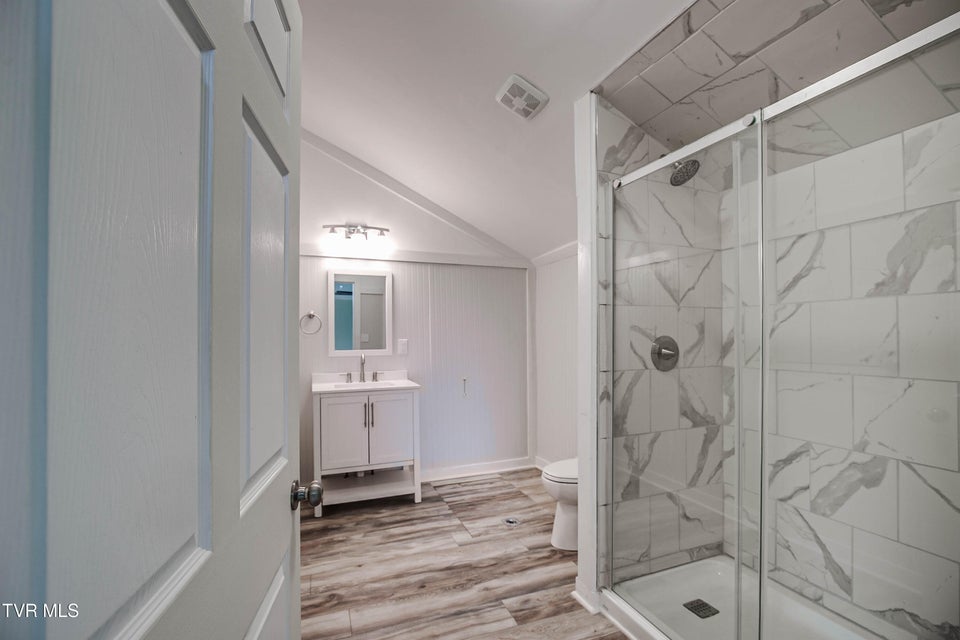 Photo #26: 109 Clear Springs Road