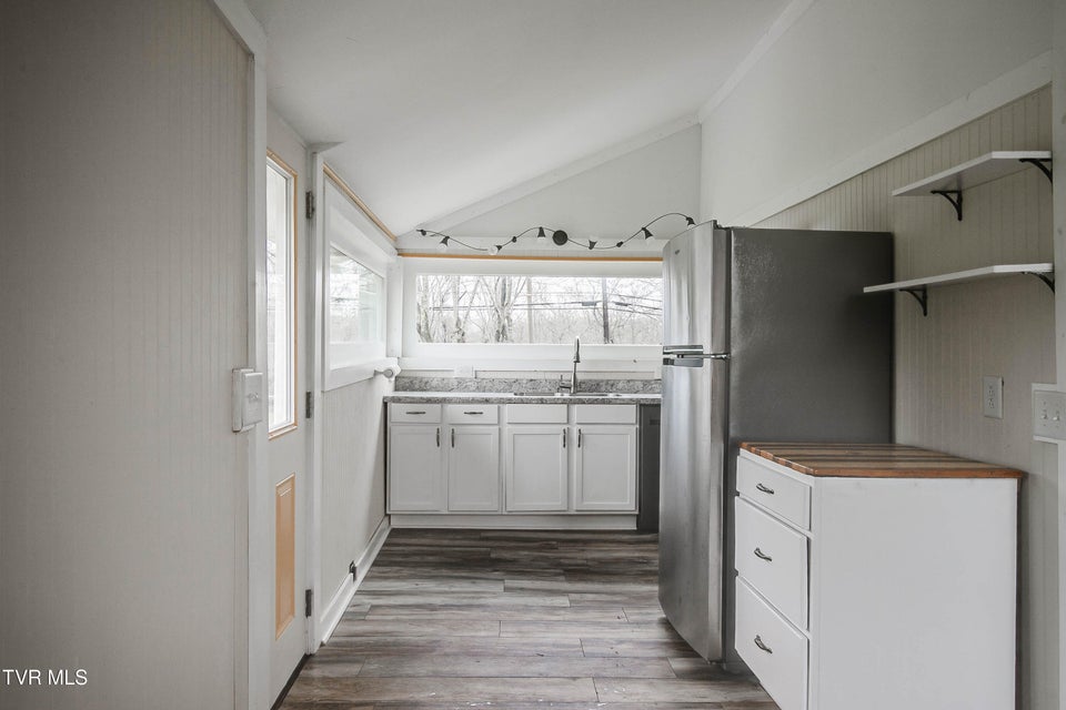 Photo #28: 109 Clear Springs Road