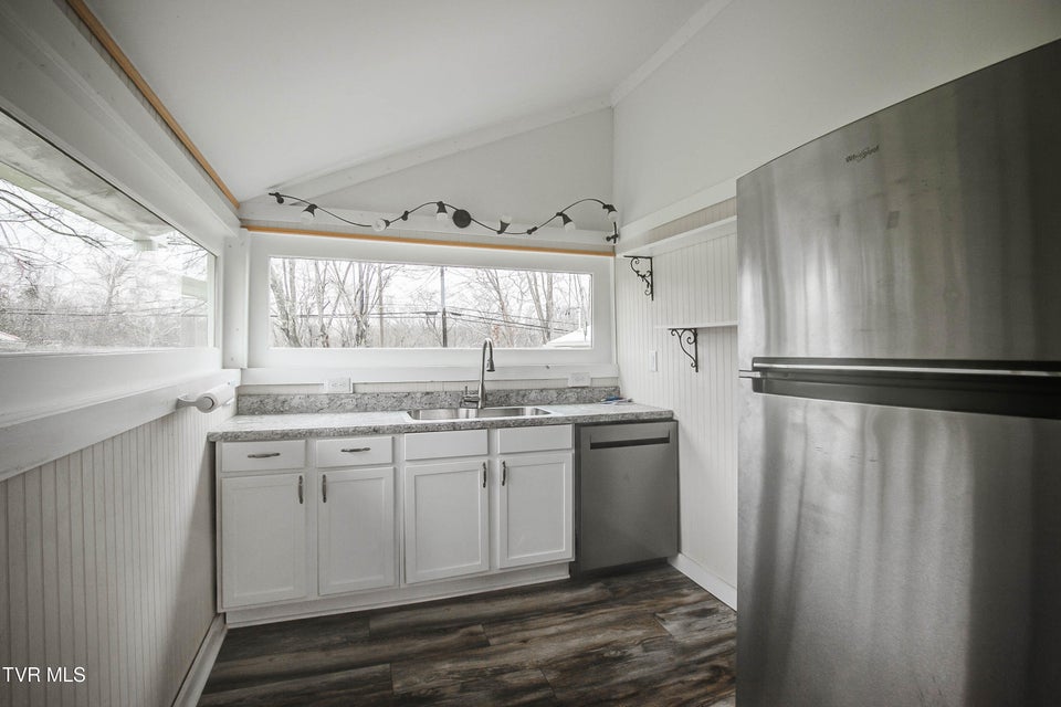 Photo #29: 109 Clear Springs Road