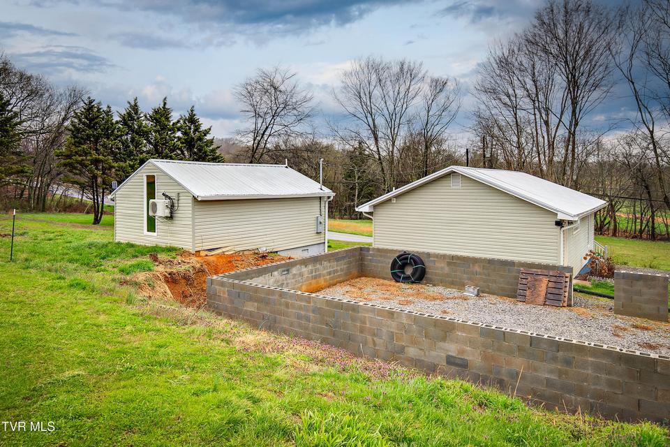 Photo #31: 109 Clear Springs Road