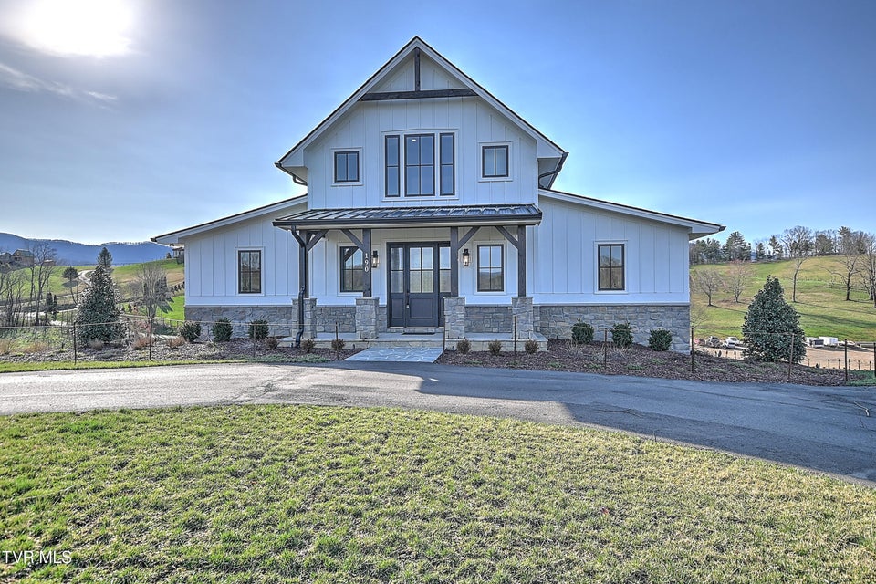 Photo #6: 190 Farmhouse Village Trail