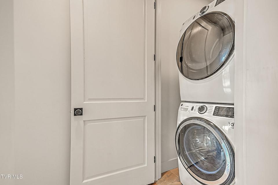 Photo #37: 190 Farmhouse Village Trail