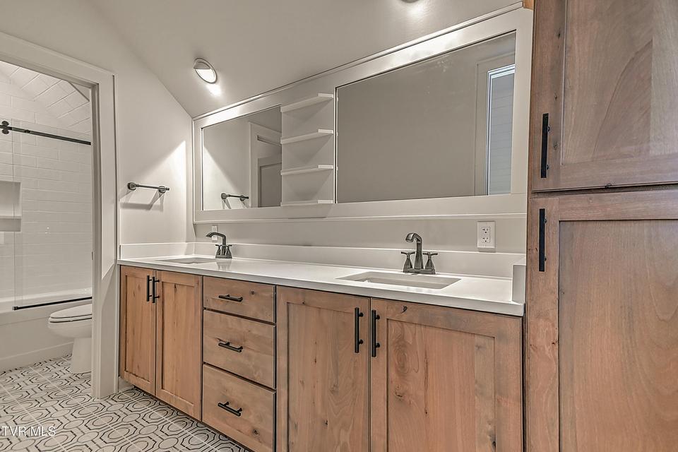 Photo #63: 190 Farmhouse Village Trail