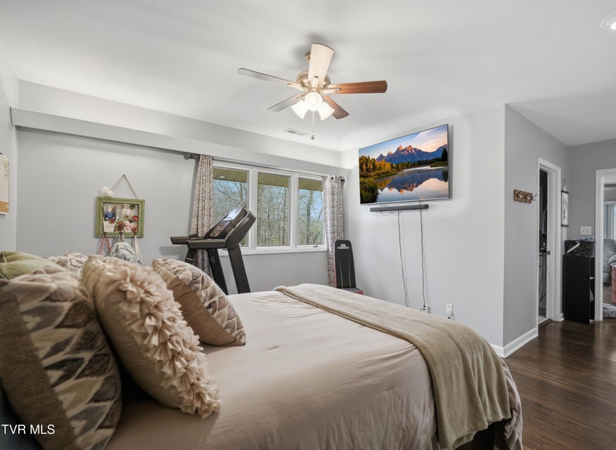 Photo #13: 312 Thistlewood Drive