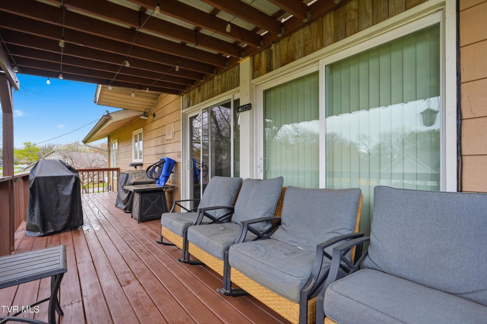 Photo #32: 312 Thistlewood Drive