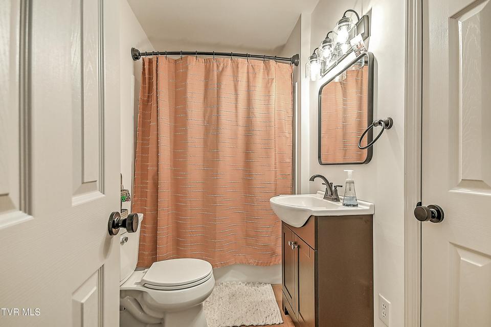 Photo #17: 1617 Woodside Drive