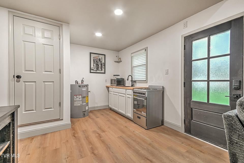 Photo #20: 1617 Woodside Drive