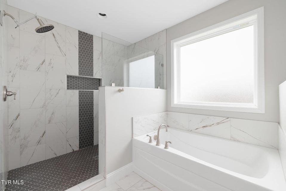 Photo #5: 1229 Cabot Cove