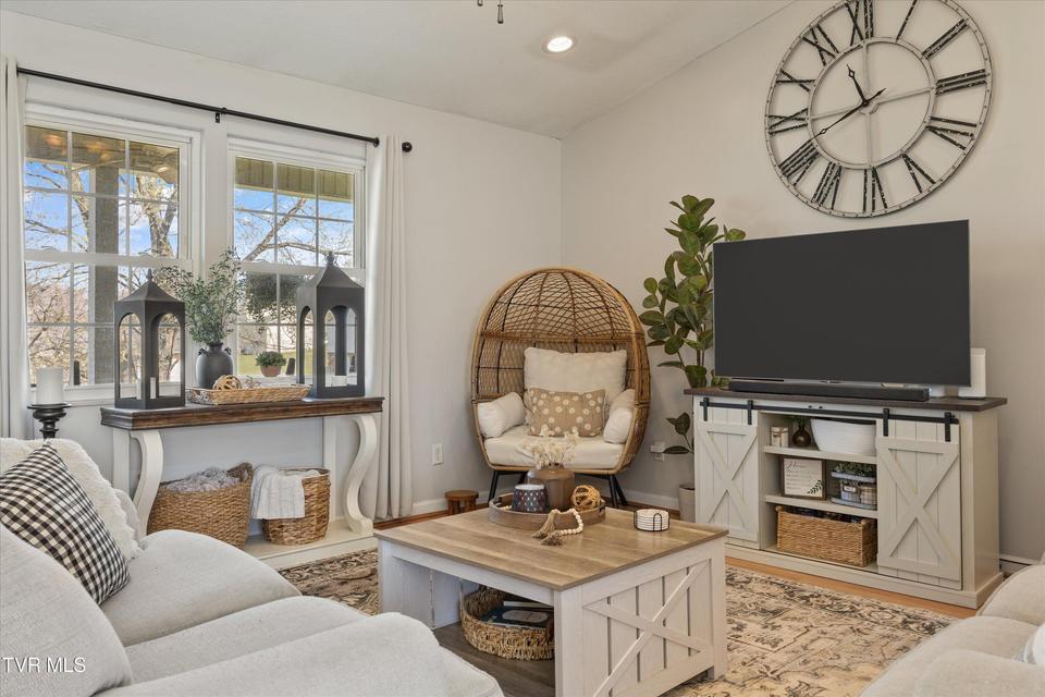 Photo #11: 107 Steven Lane