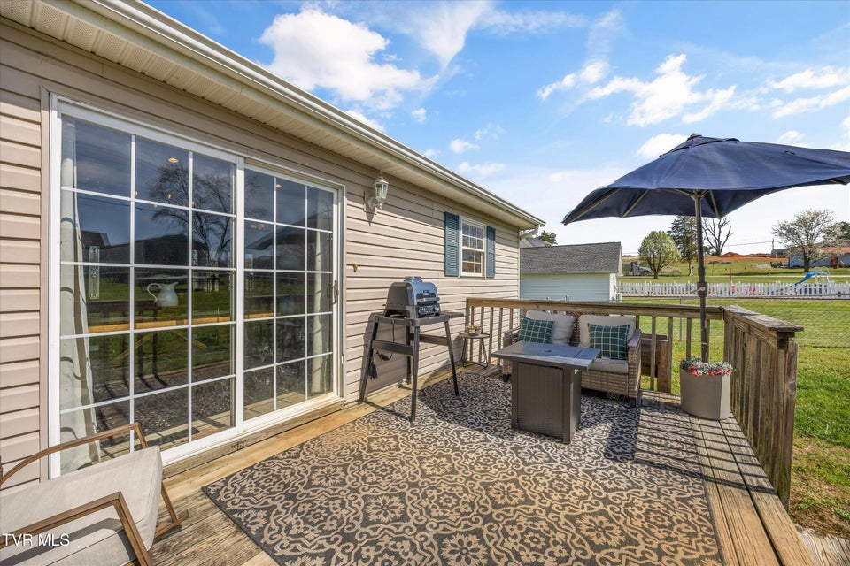 Photo #36: 107 Steven Lane