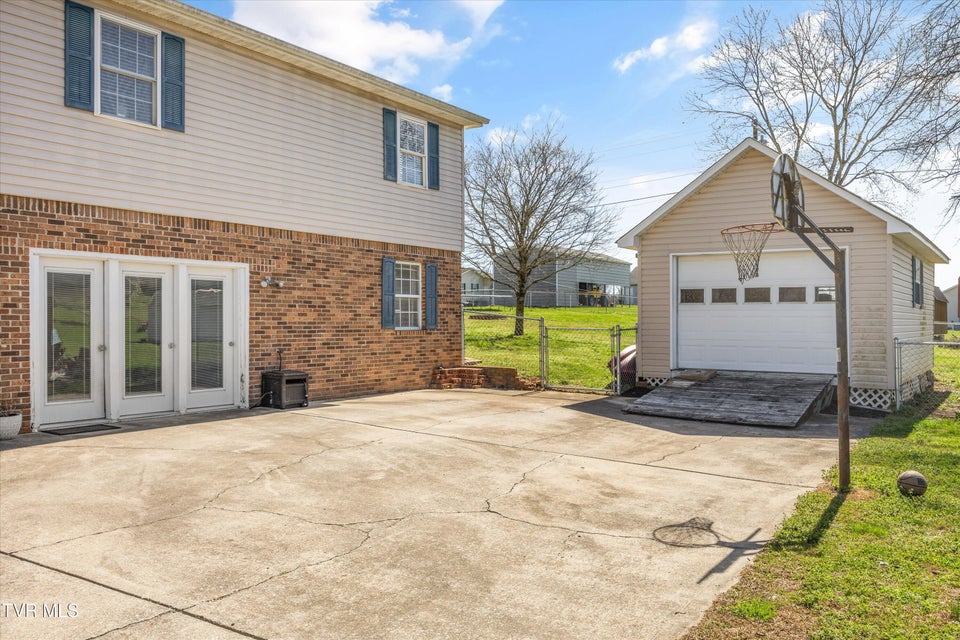 Photo #38: 107 Steven Lane