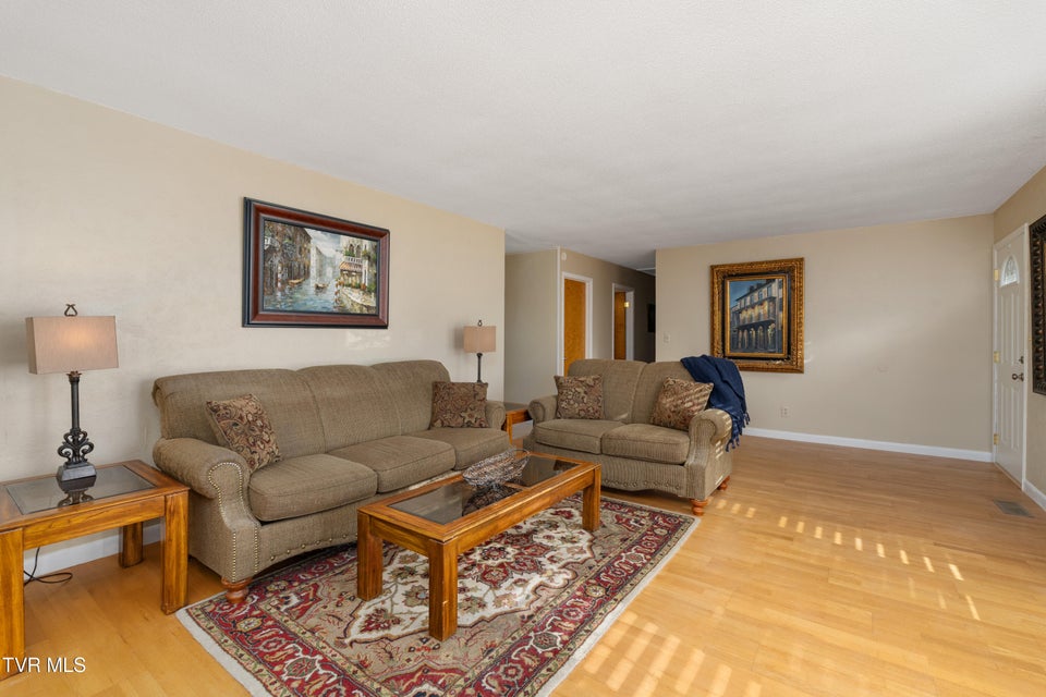 Photo #38: 5010 Newport Highway