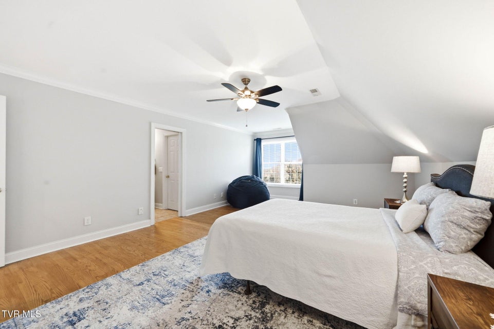 Photo #36: 122 Chestnut Ridge Drive