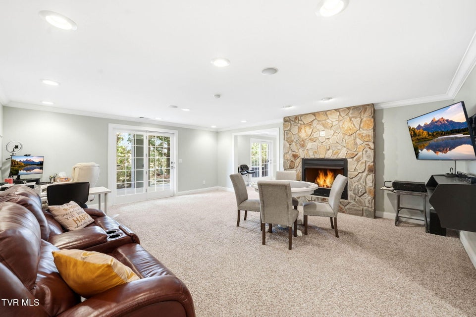 Photo #53: 122 Chestnut Ridge Drive