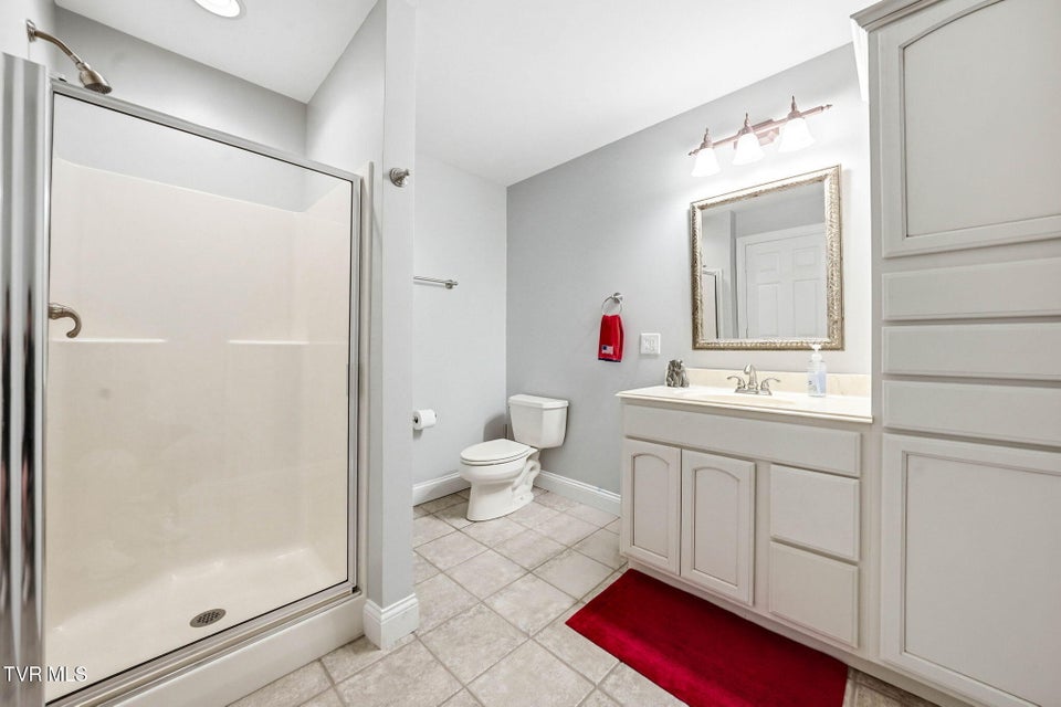 Photo #54: 122 Chestnut Ridge Drive