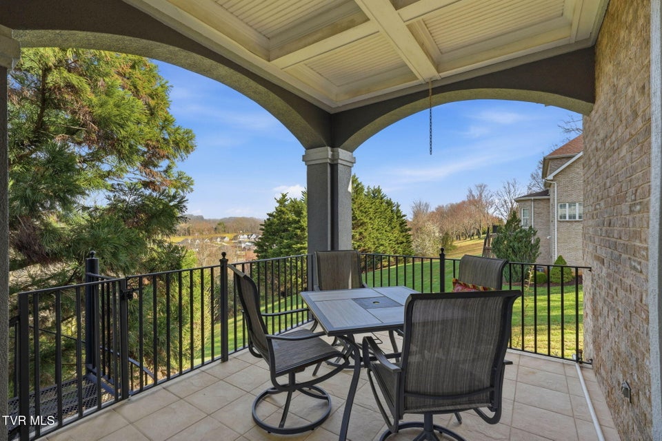 Photo #25: 122 Chestnut Ridge Drive