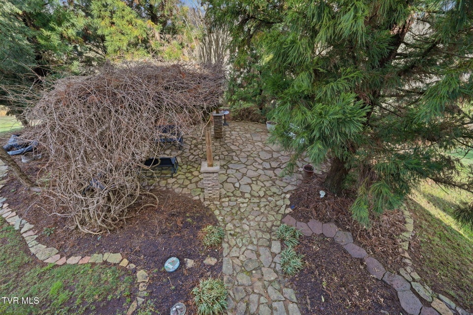 Photo #57: 122 Chestnut Ridge Drive