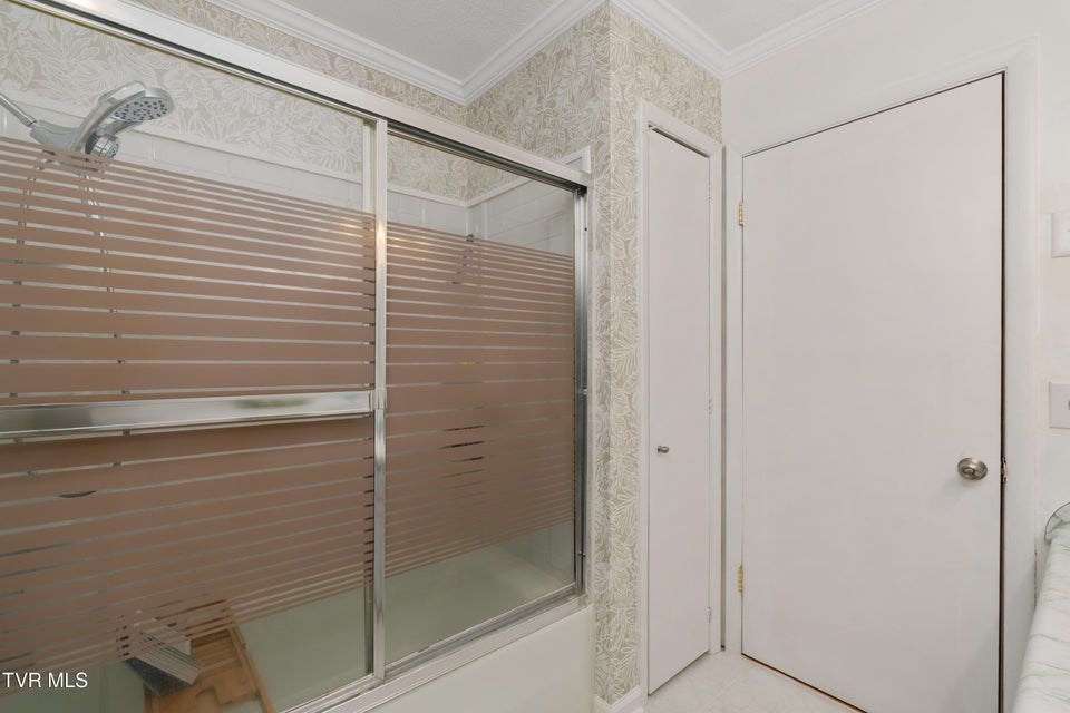 Photo #60: 5010 Newport Highway