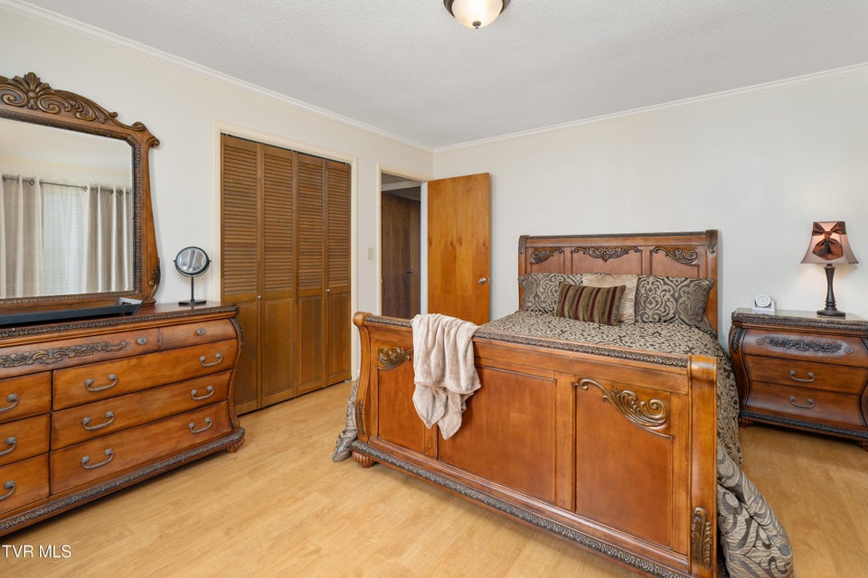 Photo #64: 5010 Newport Highway