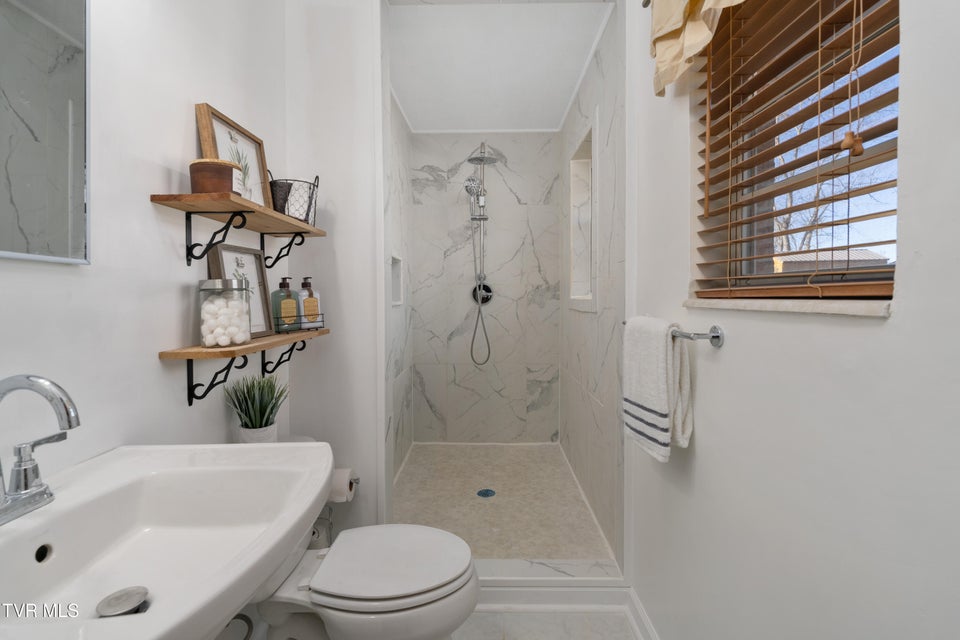 Photo #67: 5010 Newport Highway