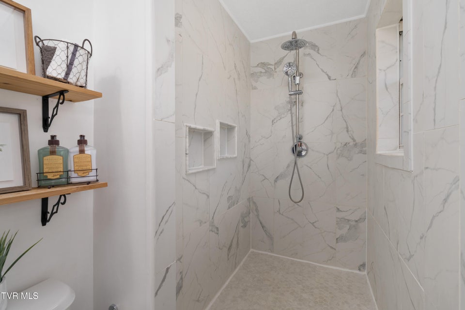 Photo #68: 5010 Newport Highway