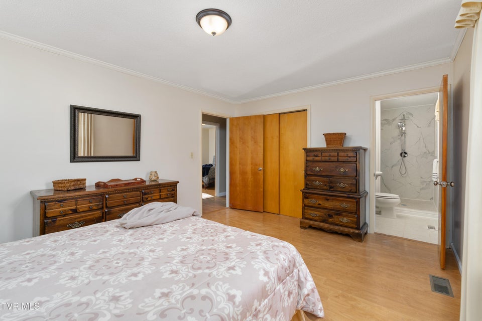 Photo #72: 5010 Newport Highway