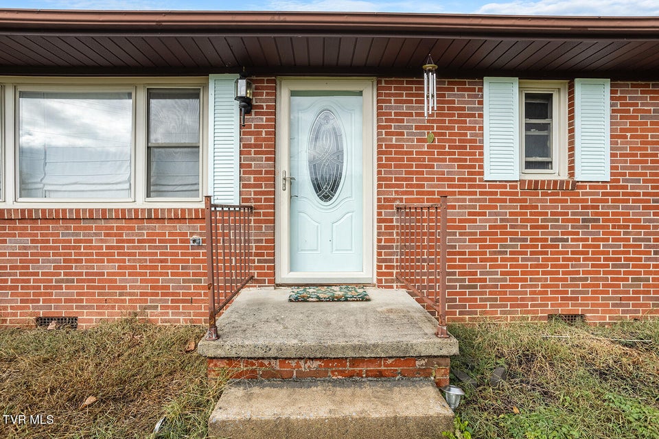 Photo #6: 200 Fairacres Drive