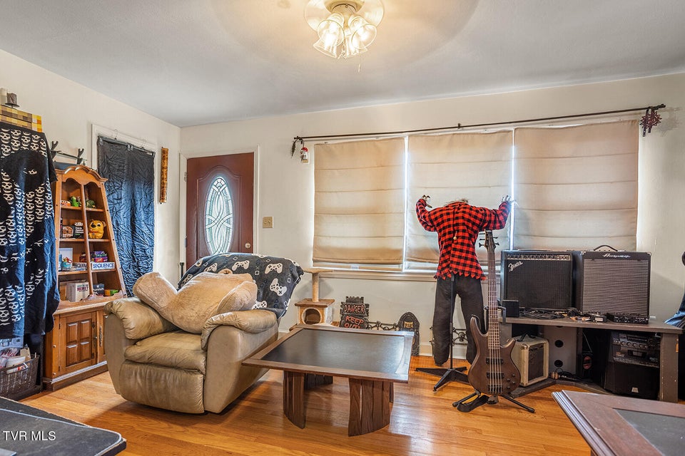 Photo #8: 200 Fairacres Drive