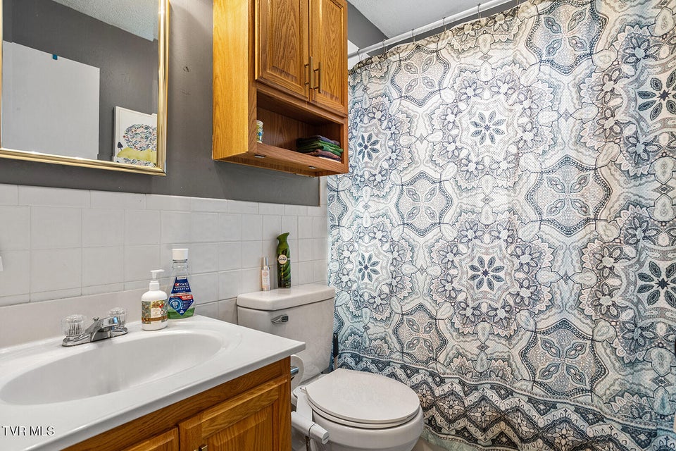 Photo #11: 200 Fairacres Drive