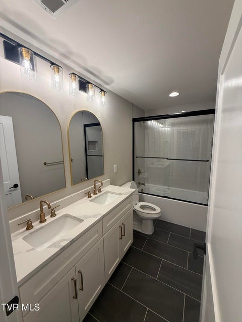 Photo #34: 304 Monroe Drive