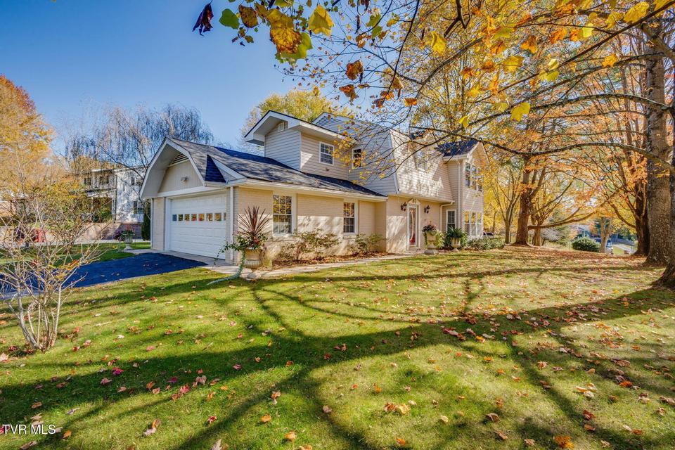 Photo #3: 3315 Martindale Drive