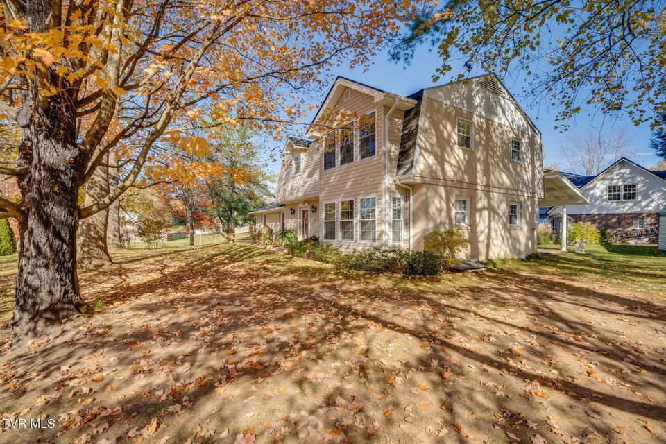 Photo #4: 3315 Martindale Drive