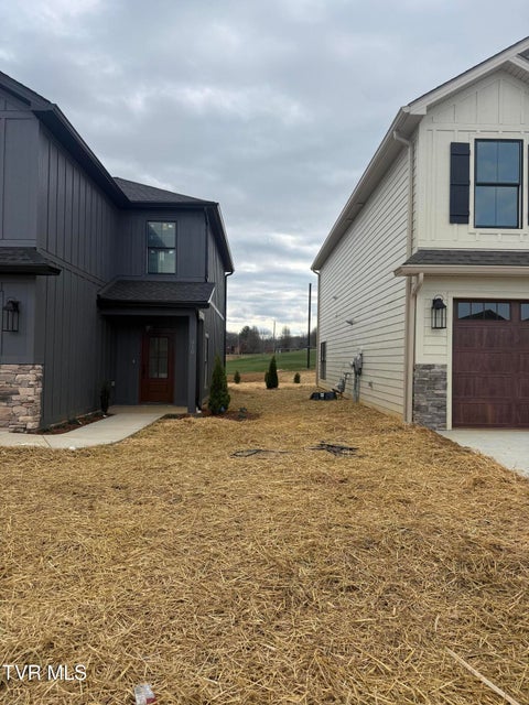 Photo #3: 304 Monroe Drive