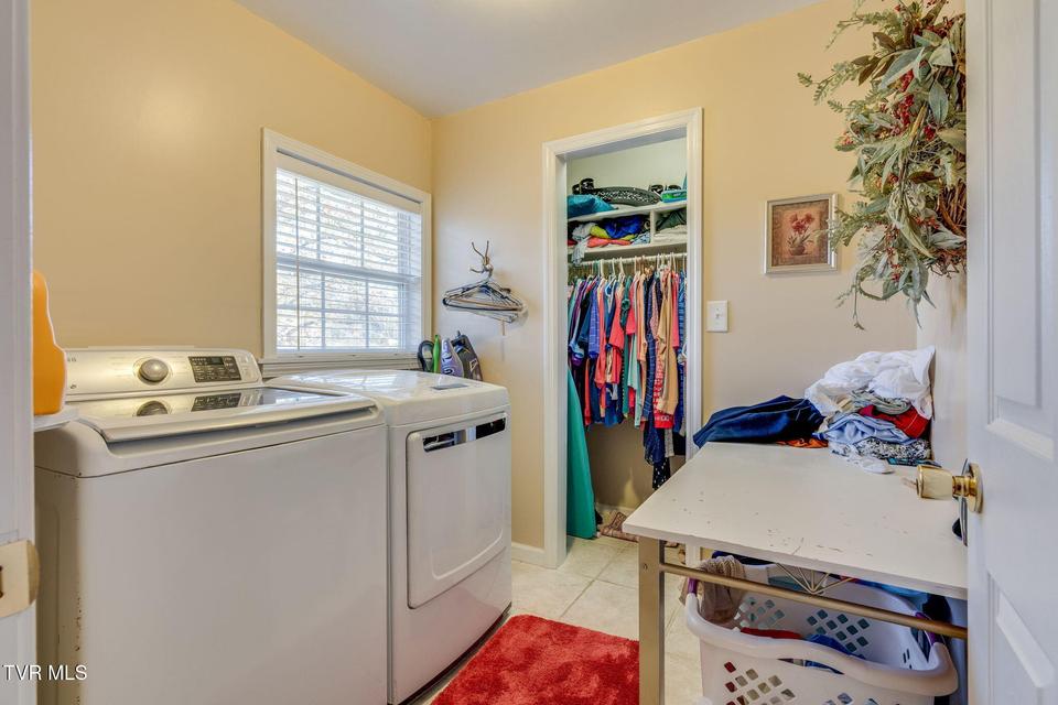 Photo #27: 3315 Martindale Drive