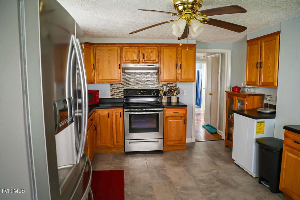 Photo #13: 18 Old Quarry Road