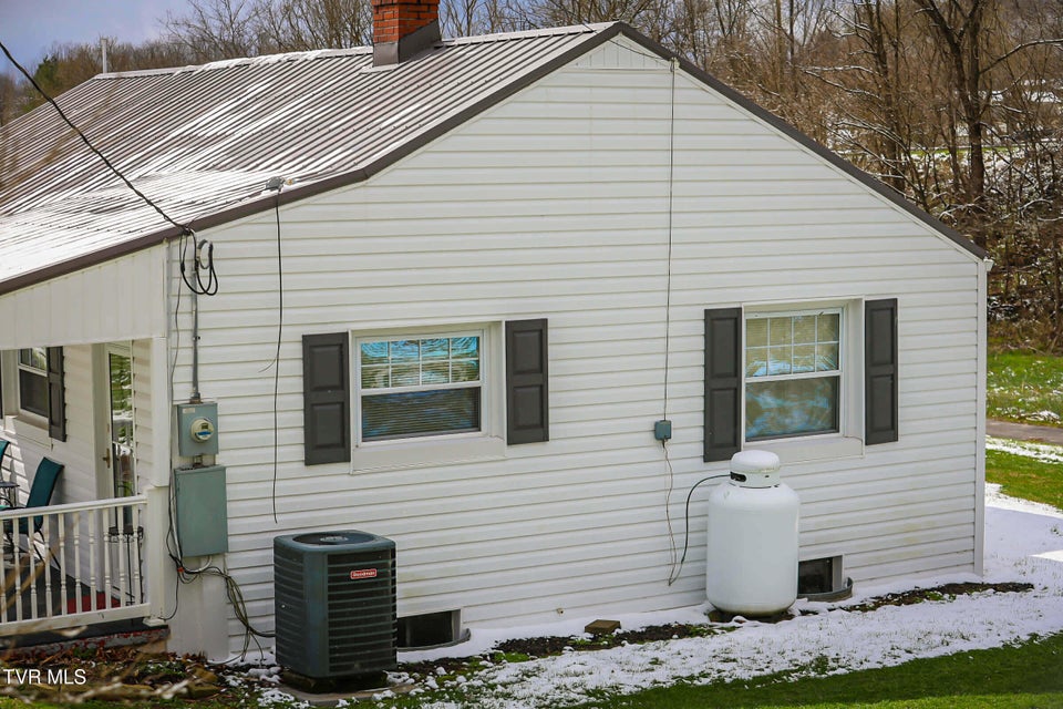 Photo #4: 18 Old Quarry Road